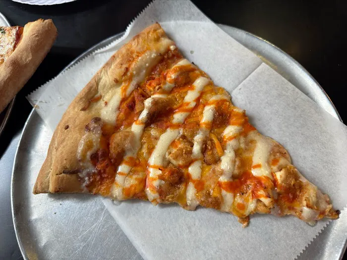 Front Street Pizza Picture 8