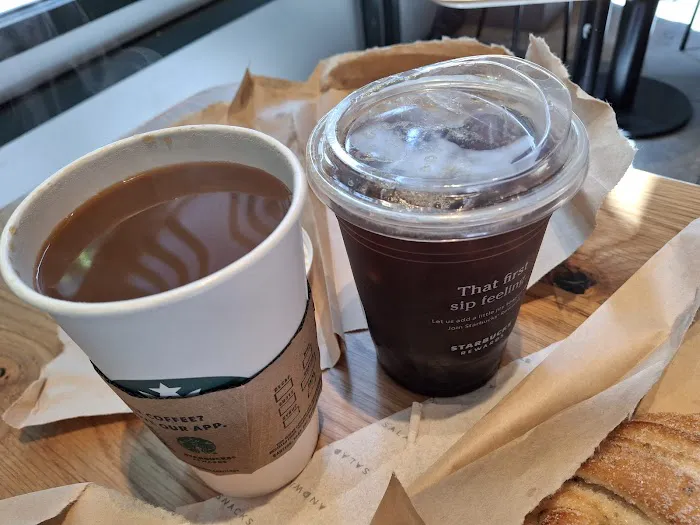 Starbucks Picture 10