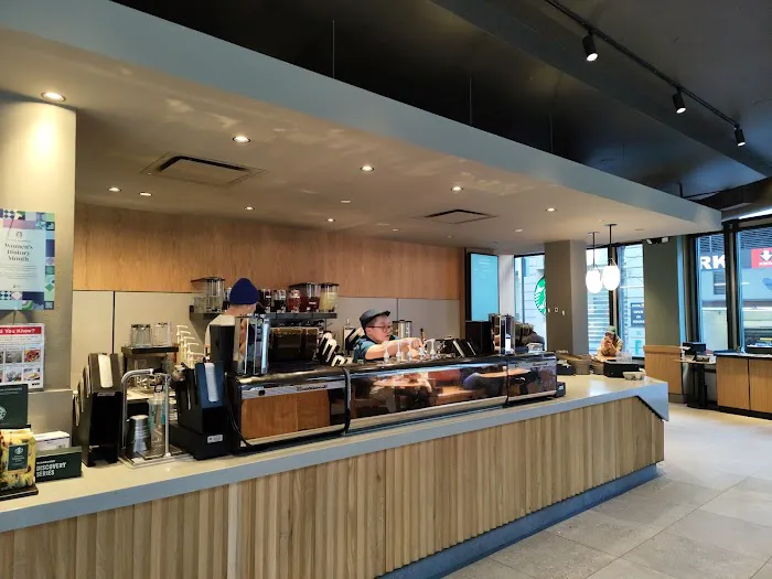 Starbucks Picture 4