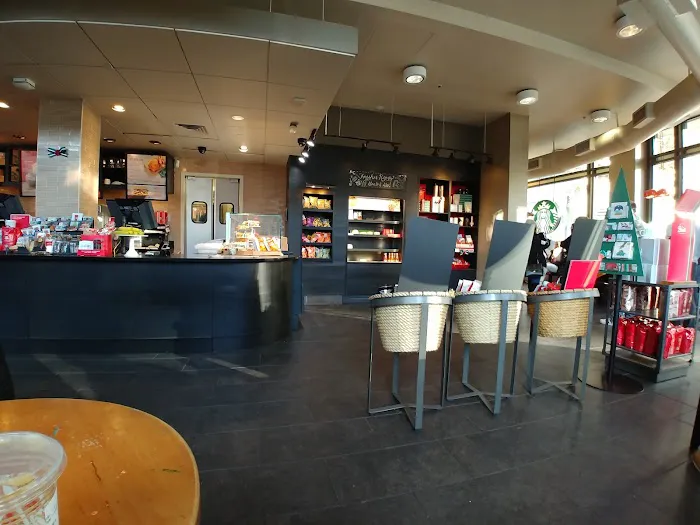 Starbucks Picture 6