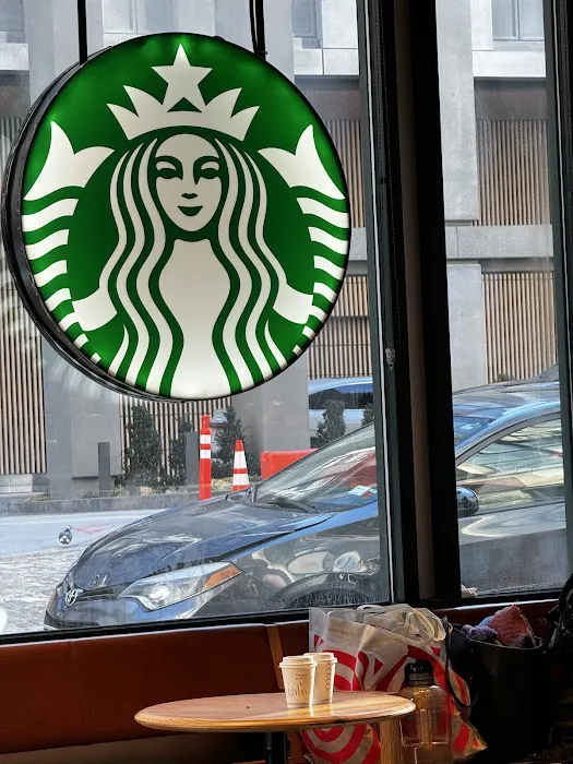 Starbucks Picture 9