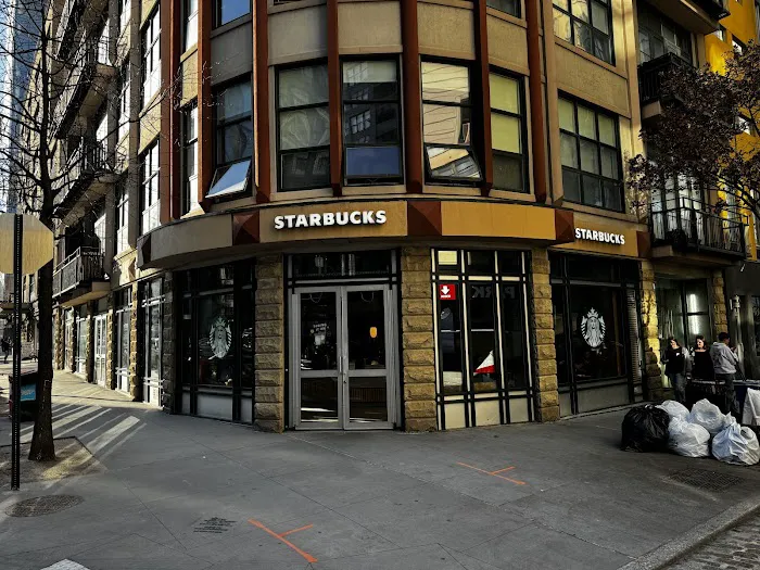 Starbucks Picture 1