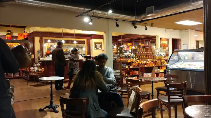 Jacques Torres Chocolate - Dumbo Picture 1