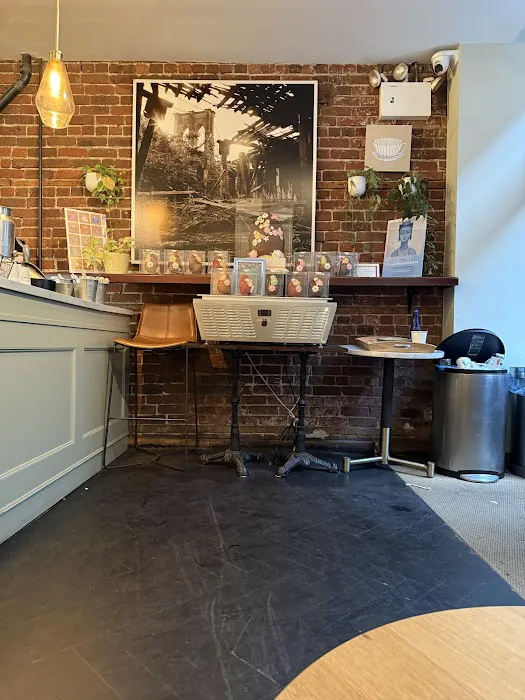 Almondine Bakery Picture 4