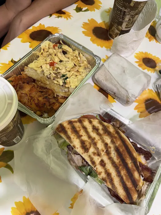 Rego Deli & Grill Picture 1