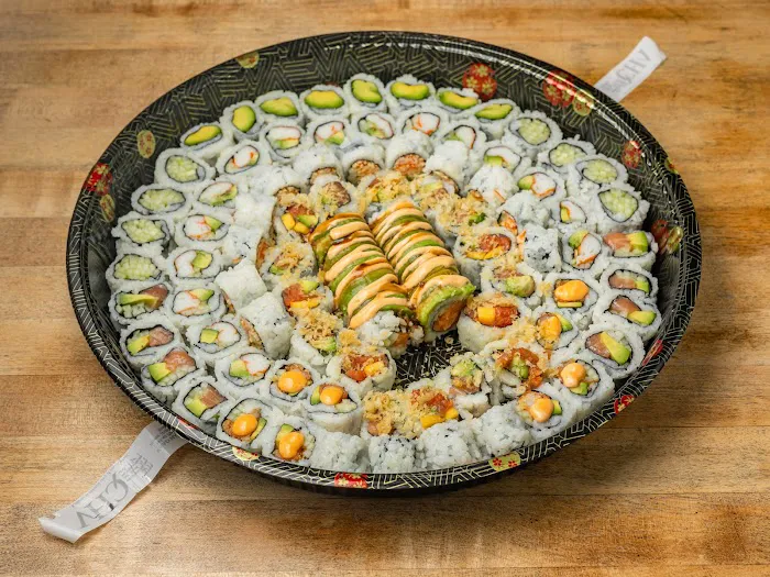 Kosher Mezze Pizzeria & Sushi Picture 10