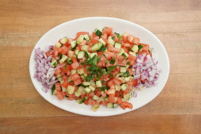 Kosher Mezze Pizzeria & Sushi Picture 6