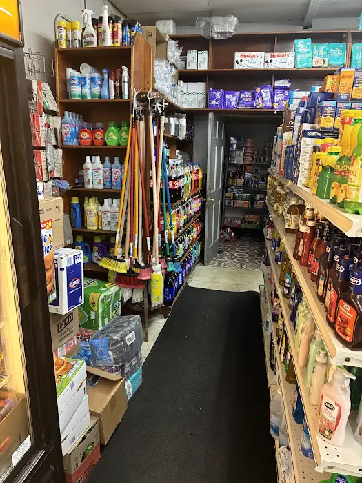 Royal Deli Picture 8