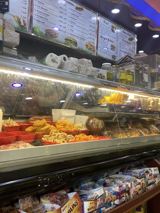 Plaza Deli Picture 4