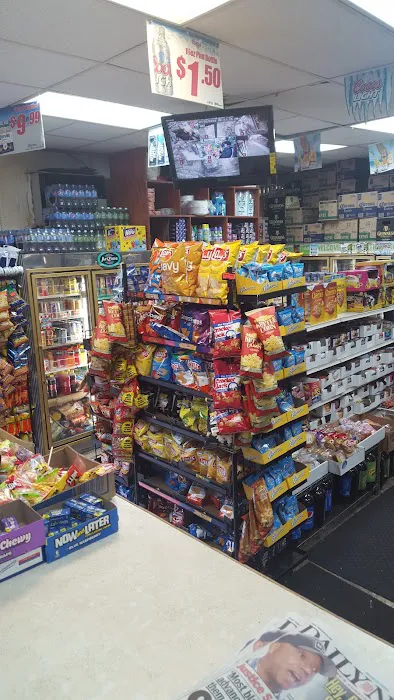Utica Food Deli Picture 2