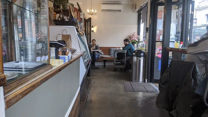 Lula Bagel Picture 4