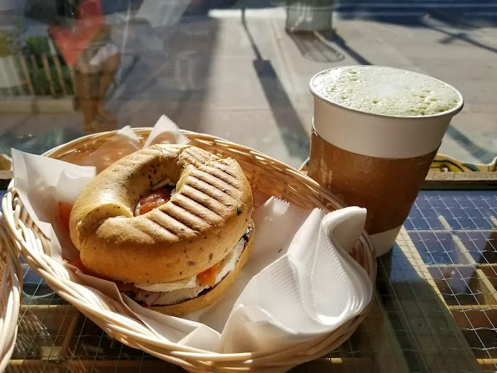 Lula Bagel Picture 9