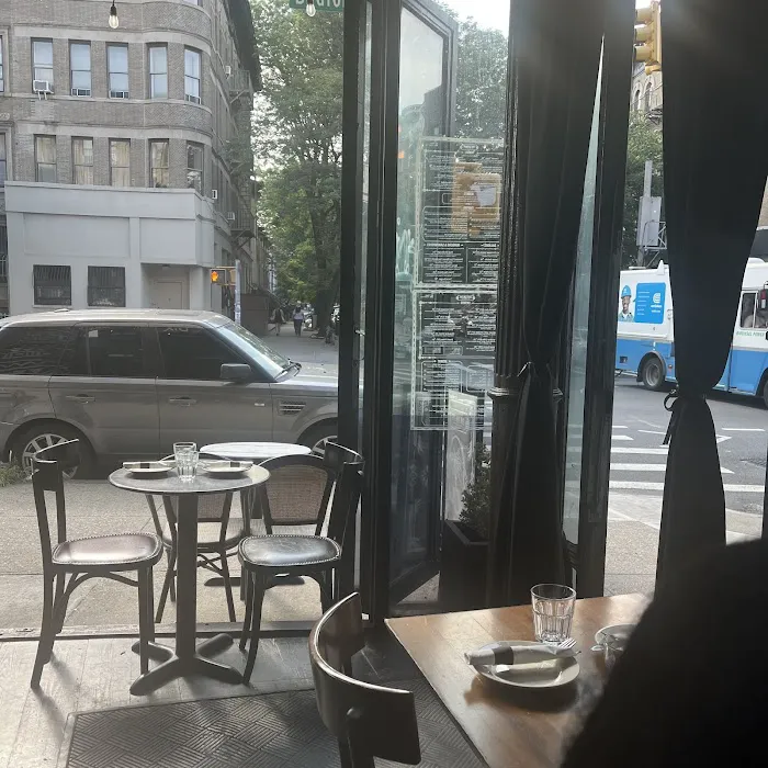 Cafe Rue Dix Picture 4