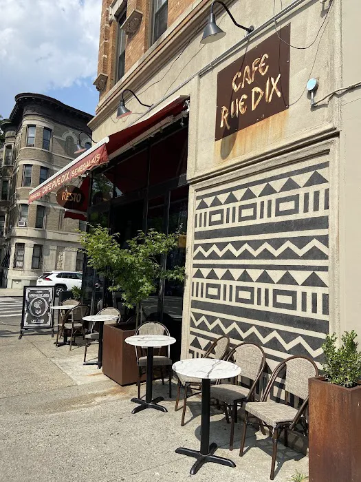 Cafe Rue Dix Picture 2