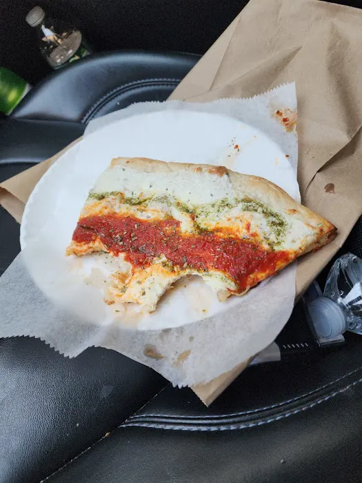 Tony's Pizza Picture 2