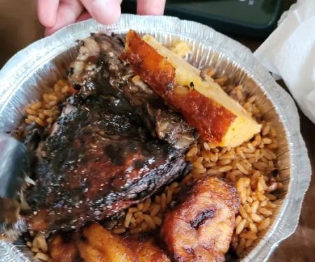 Gee's Caribbean Restaurant