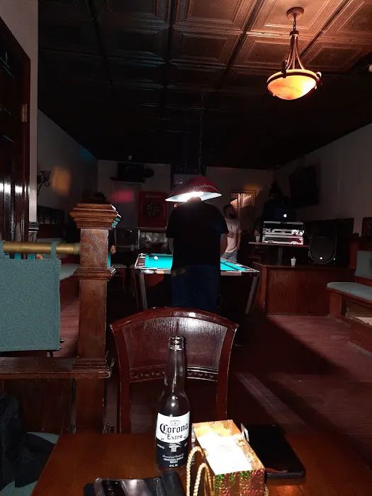 CourtSide Lounge Picture 4