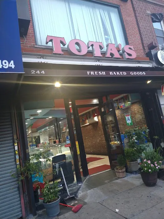 Tota's Bakery Picture 8