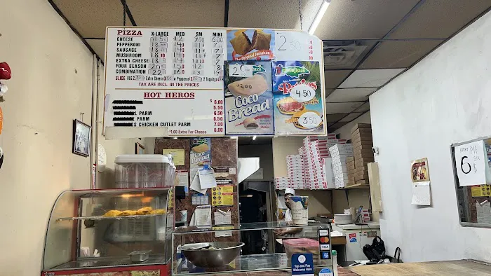 Tony's Pizza Picture 3