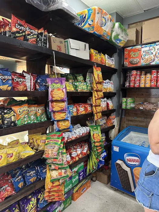 La Playita Deli & Grocery Picture 9