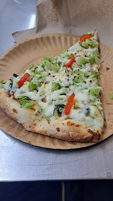 $1.50 Hot Pizza Utica Picture 2