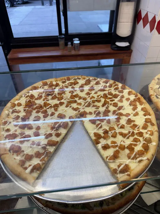 $1.50 Hot Pizza Utica Picture 9