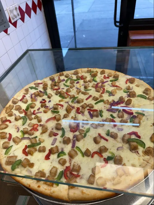$1.50 Hot Pizza Utica Picture 10