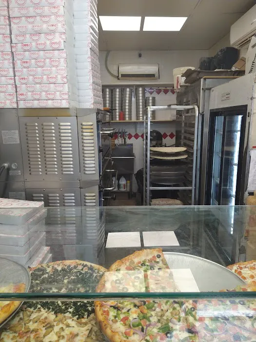 1.5$ Pizza Picture 4