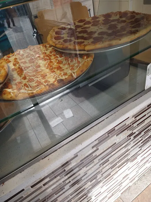 1.5$ Pizza Picture 6