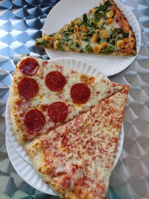1.5$ Pizza Picture 2