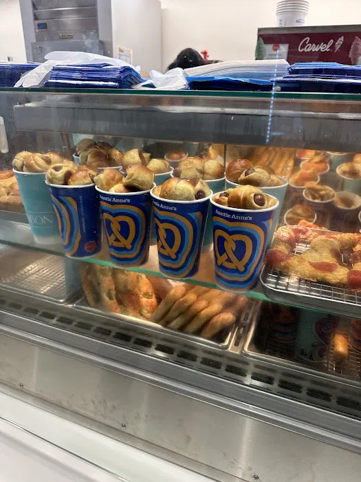 Auntie Anne's Picture 6