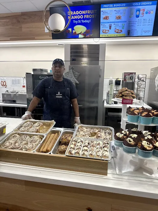 Cinnabon Picture 2