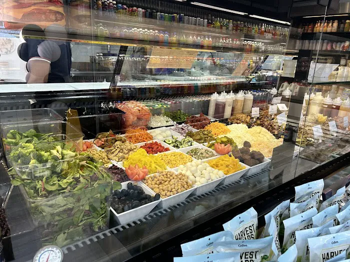 Fresh & Fancy Deli Picture 6