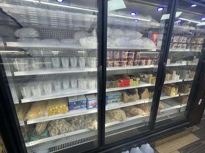 H & S Deli and Grill Picture 9