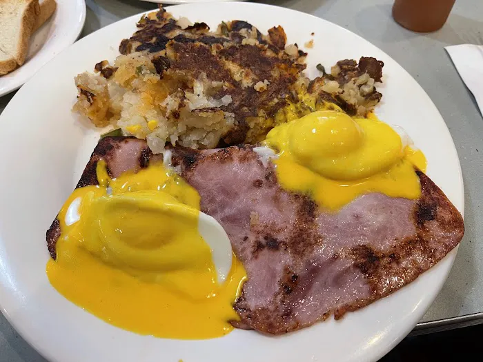 Tom’s Restaurant Picture 4
