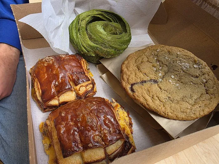 Radio Bakery Picture 7
