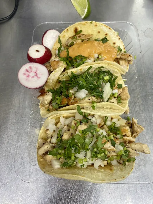 Birrieria Estilo Tijuana Food Truck Picture 8