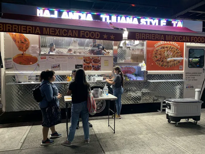 Birrieria Estilo Tijuana Food Truck Picture 9