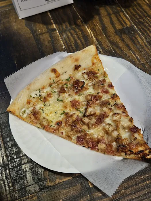 Crown Heights Pizza Picture 5