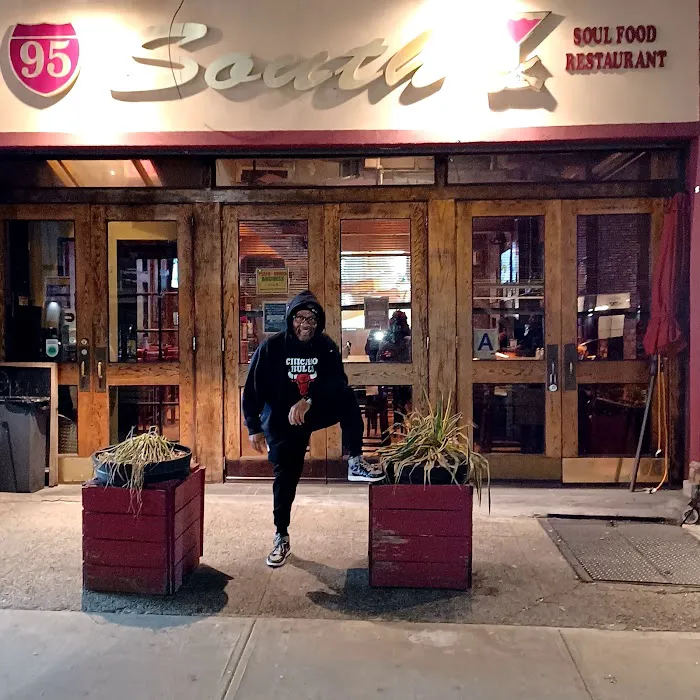 95 South Soul Food Restaurant Picture 9