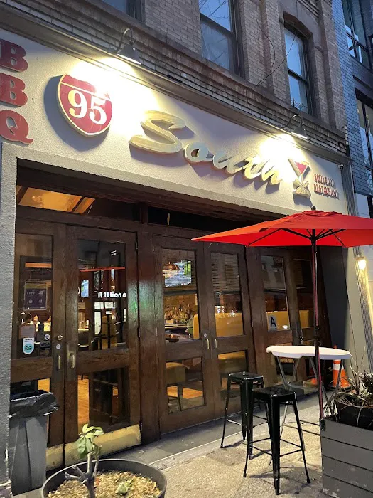 95 South Soul Food Restaurant Picture 2