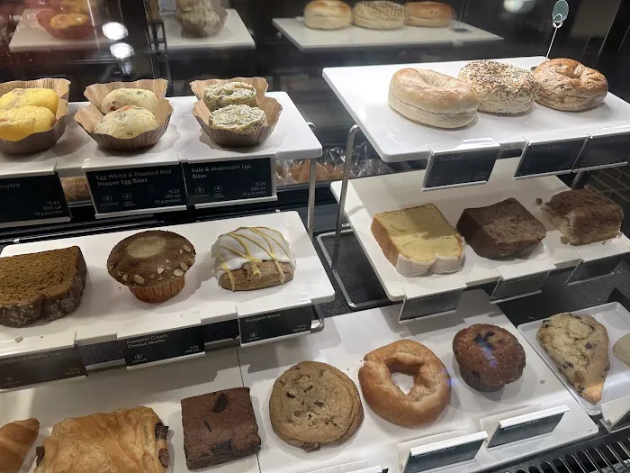 Starbucks Picture 4