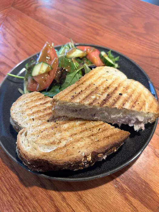 Brewlyn Coffee Shop Picture 4