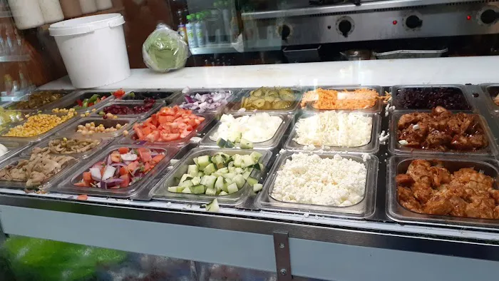Wise Deli & Grill Picture 7