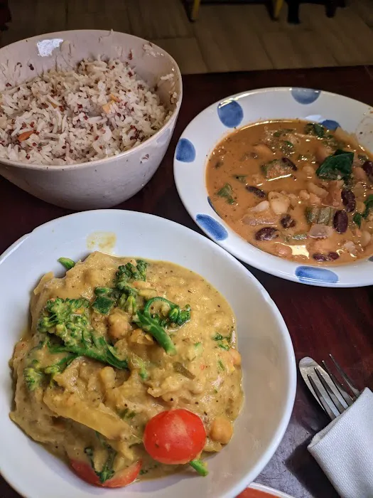 Ital Kitchen Picture 9