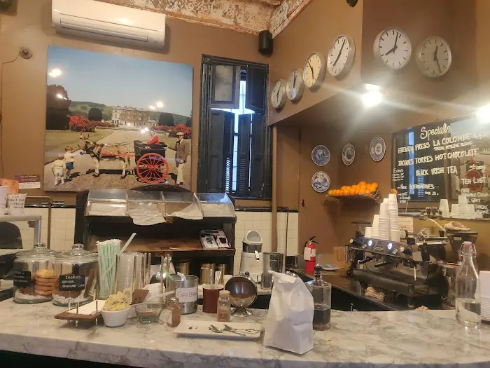Cafe Regular Picture 7