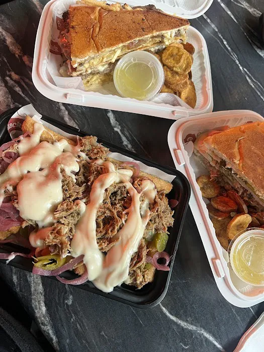 Cuban Shack Picture 10