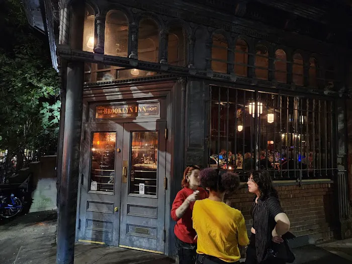 Brooklyn Inn Picture 2