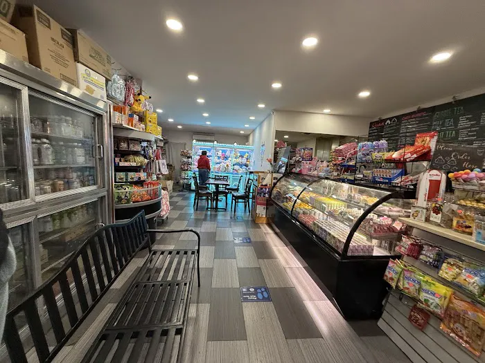 Juju Cafe and Deli Picture 3
