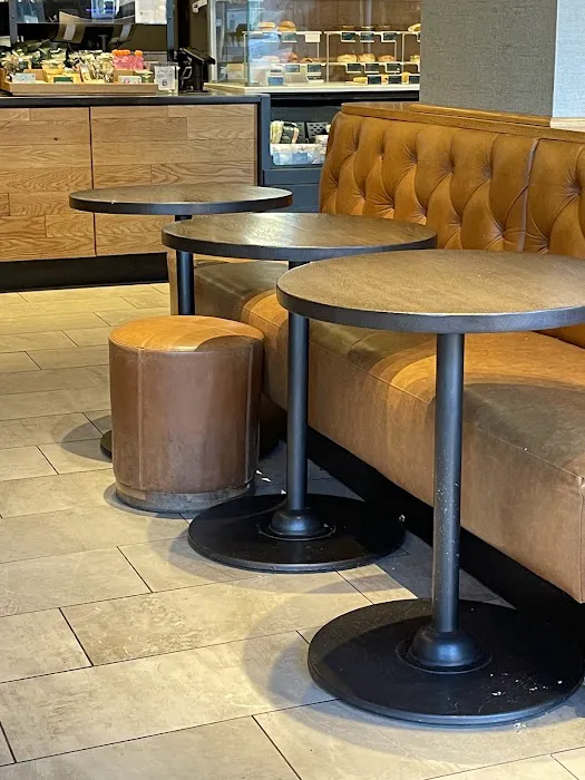 Starbucks Picture 2